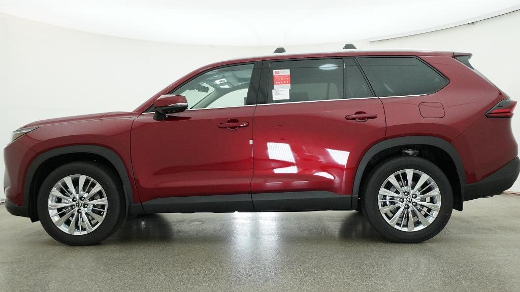 New 2026 Ruby Flare Pearl Toyota Platinum image 4