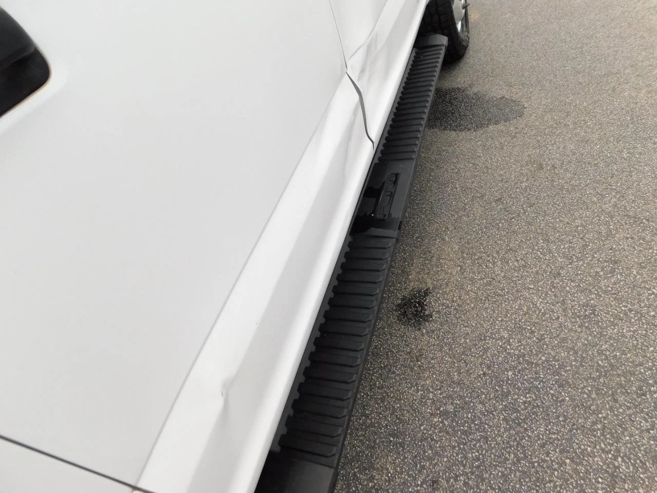 Used 2022 White Ford XL 4WD Crew Cab 179 in WB 60 in CA image 10