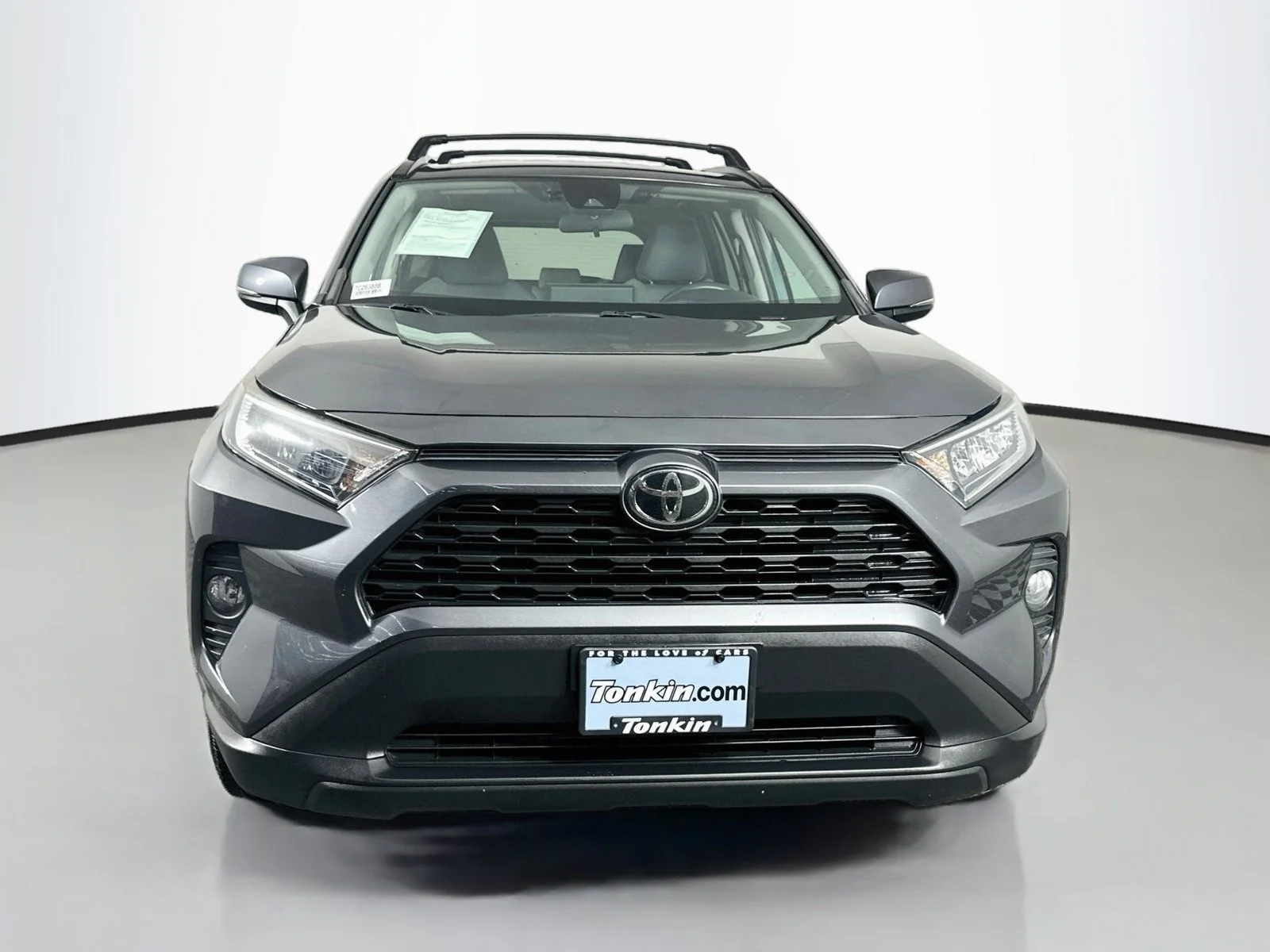 Used 2021 Magnetic Gray Metallic Toyota XLE image 2