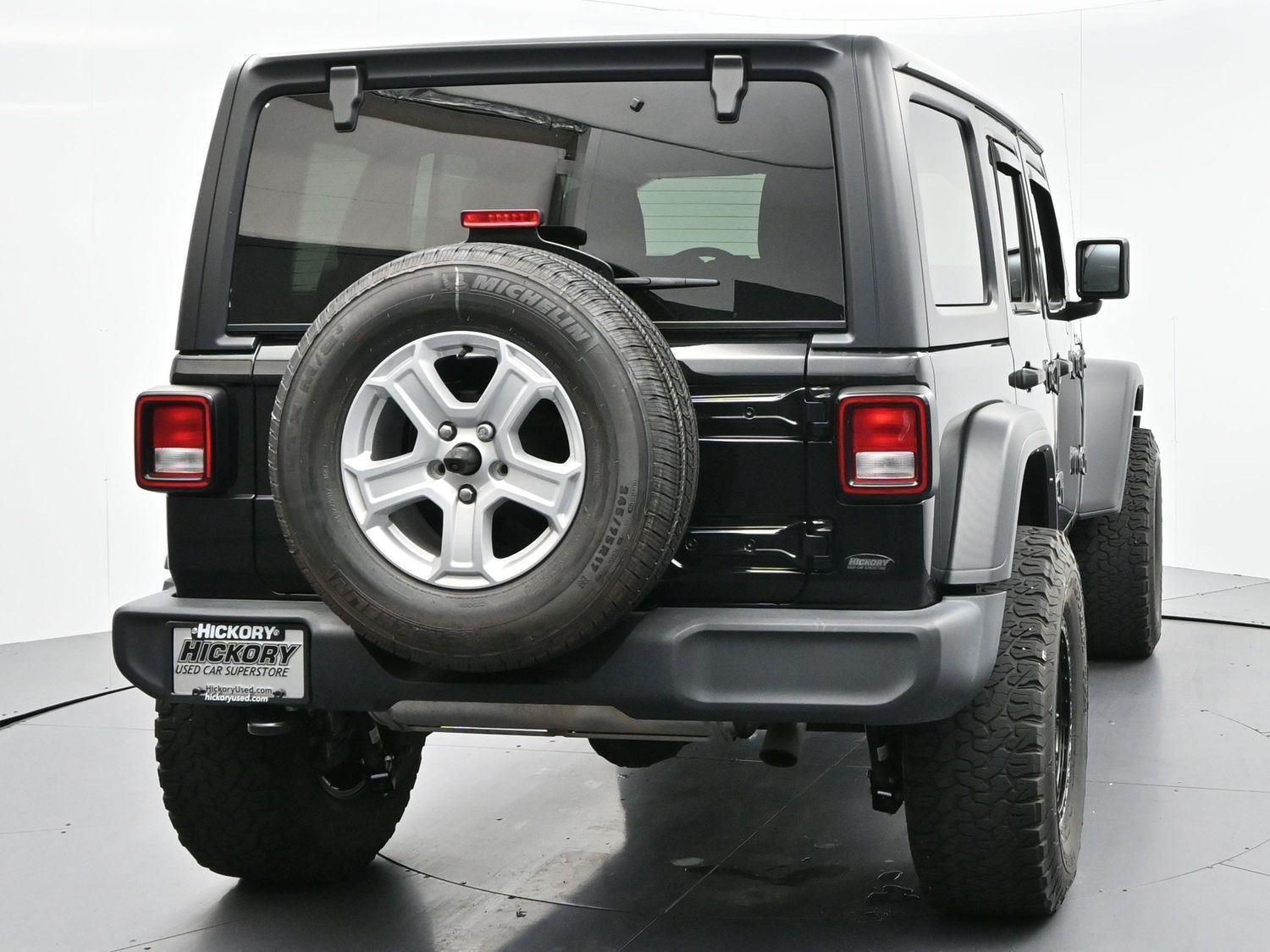 Used 2022 Black Clearcoat Jeep Unlimited Sport S image 6