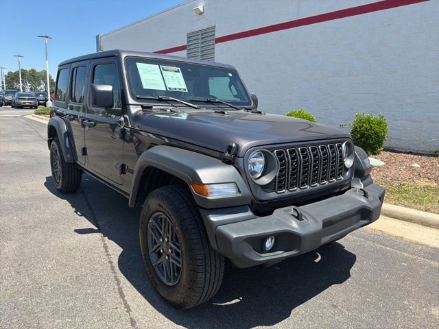 2025 Jeep Wrangler Sport S's photo
