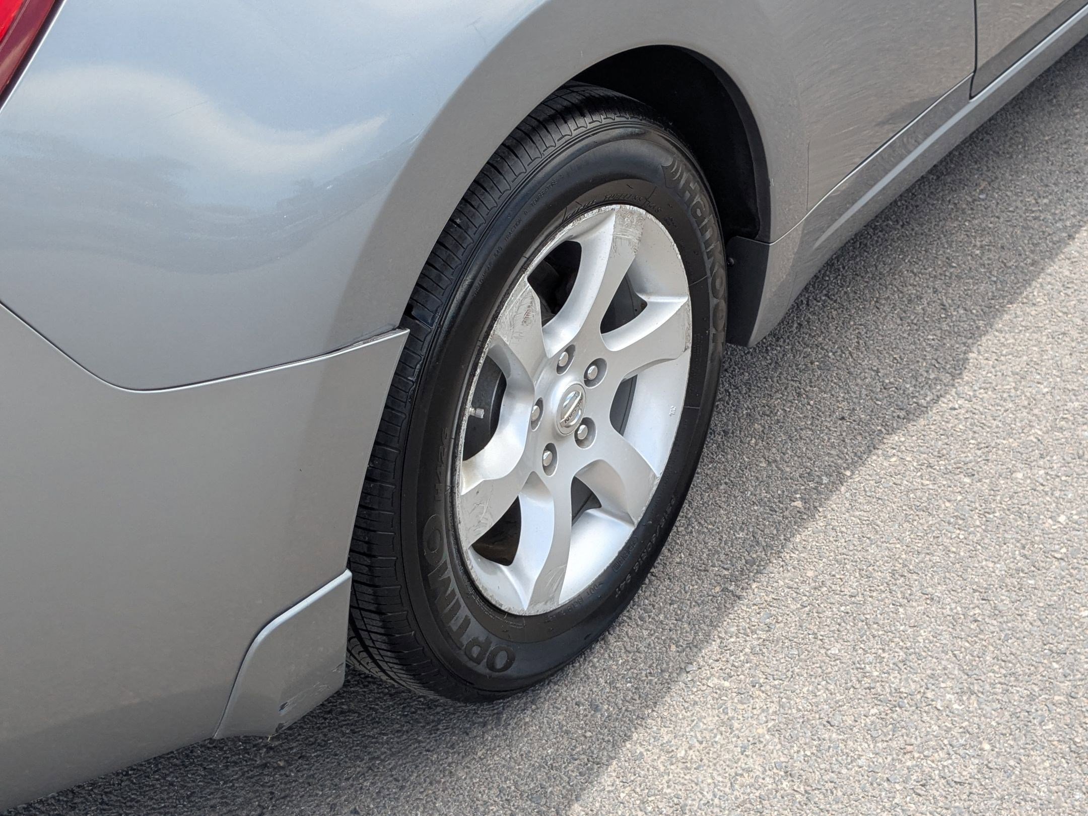 Used 2009 Precision Gray Metallic Nissan 2.5 S image 12