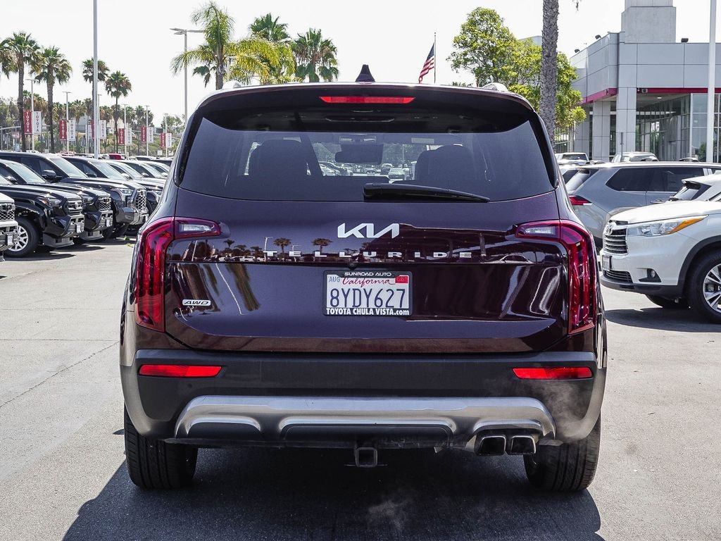 Used 2022 Purple Kia S image 5
