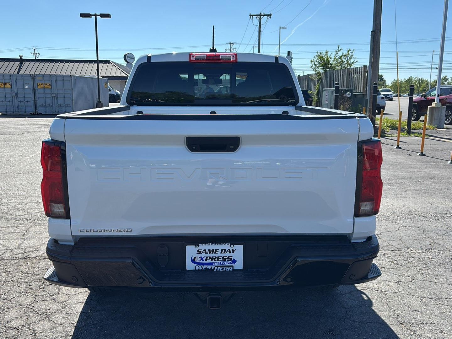 Used 2024 Summit White Chevrolet Z71 image 6