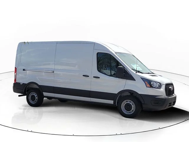 New 2026 Oxford White Ford Base image 4