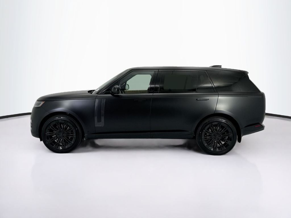 New 2026 Obsidian Black SV Bespoke Ultra Metallic Satin Land Rover Autobiography image 8