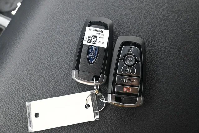 New 2026 Avalanche Ford XLT image 16