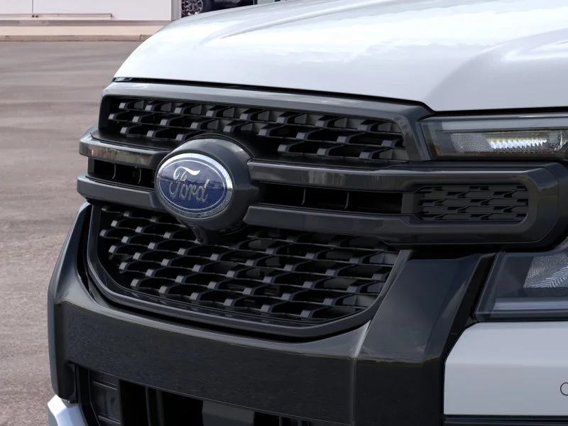 New 2026 Oxford White Ford XLT image 39