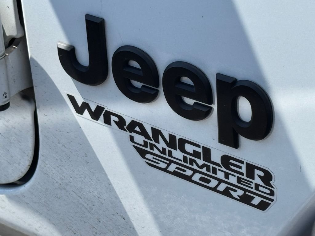 Used 2021 White Jeep Unlimited Sport S image 2