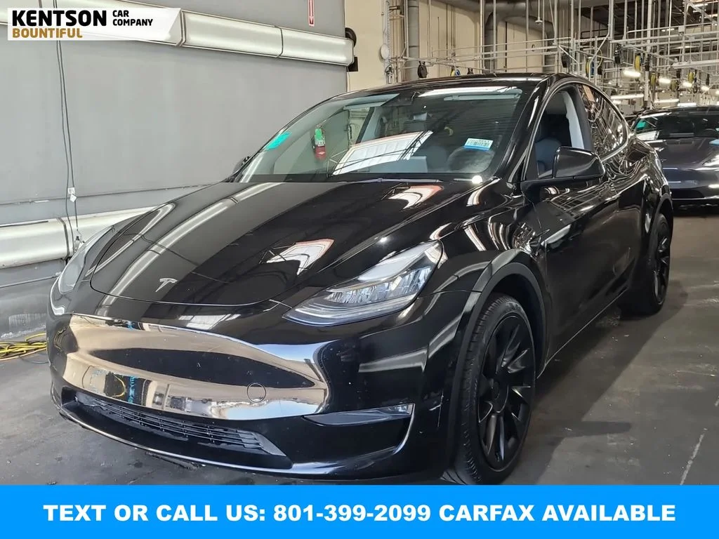 2023 Tesla Model Y Long Range Dual Motor All-Wheel Drive's photo