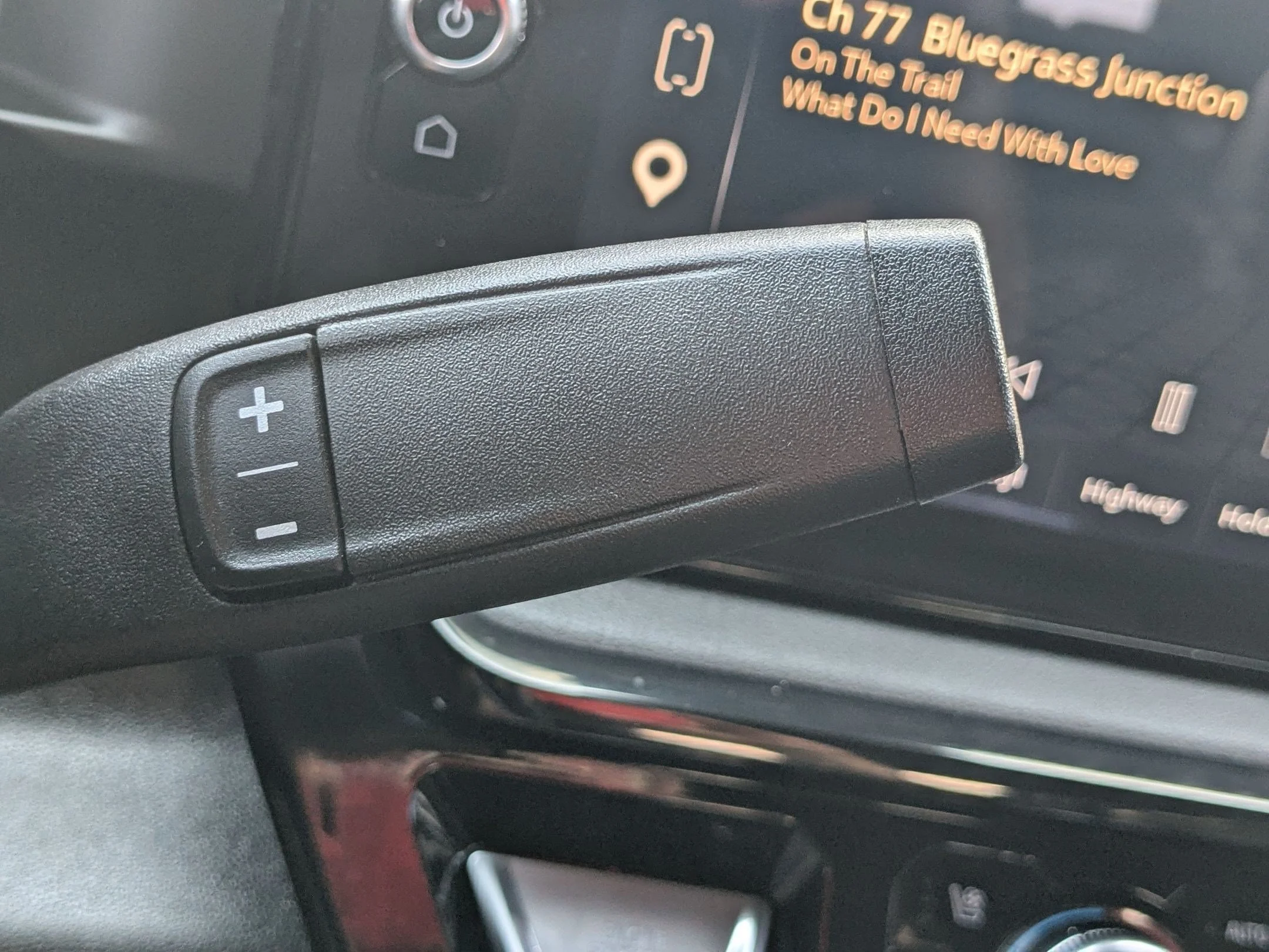 Used 2025 Titanium Rush Metallic GMC AT4 image 28