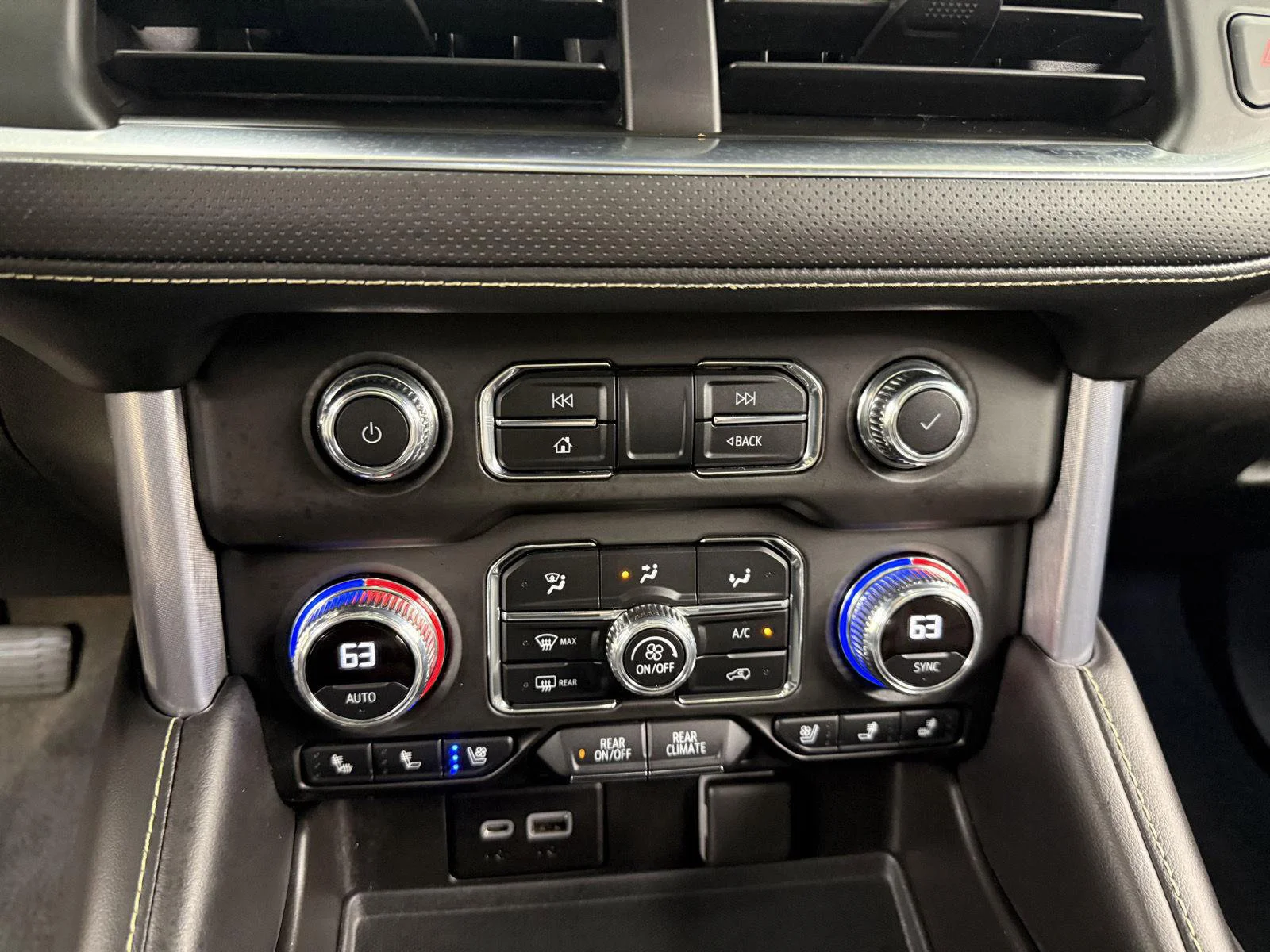 Used 2021 White GMC SLT image 11