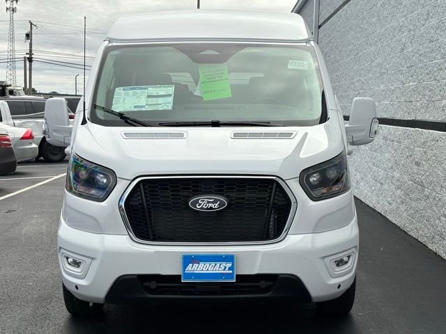 New 2026 White Ford Explorer Limited SE image 5