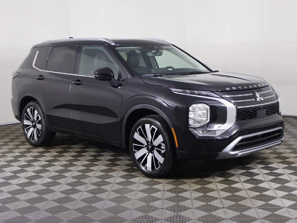 2025 Mitsubishi Outlander SEL - Photo 2