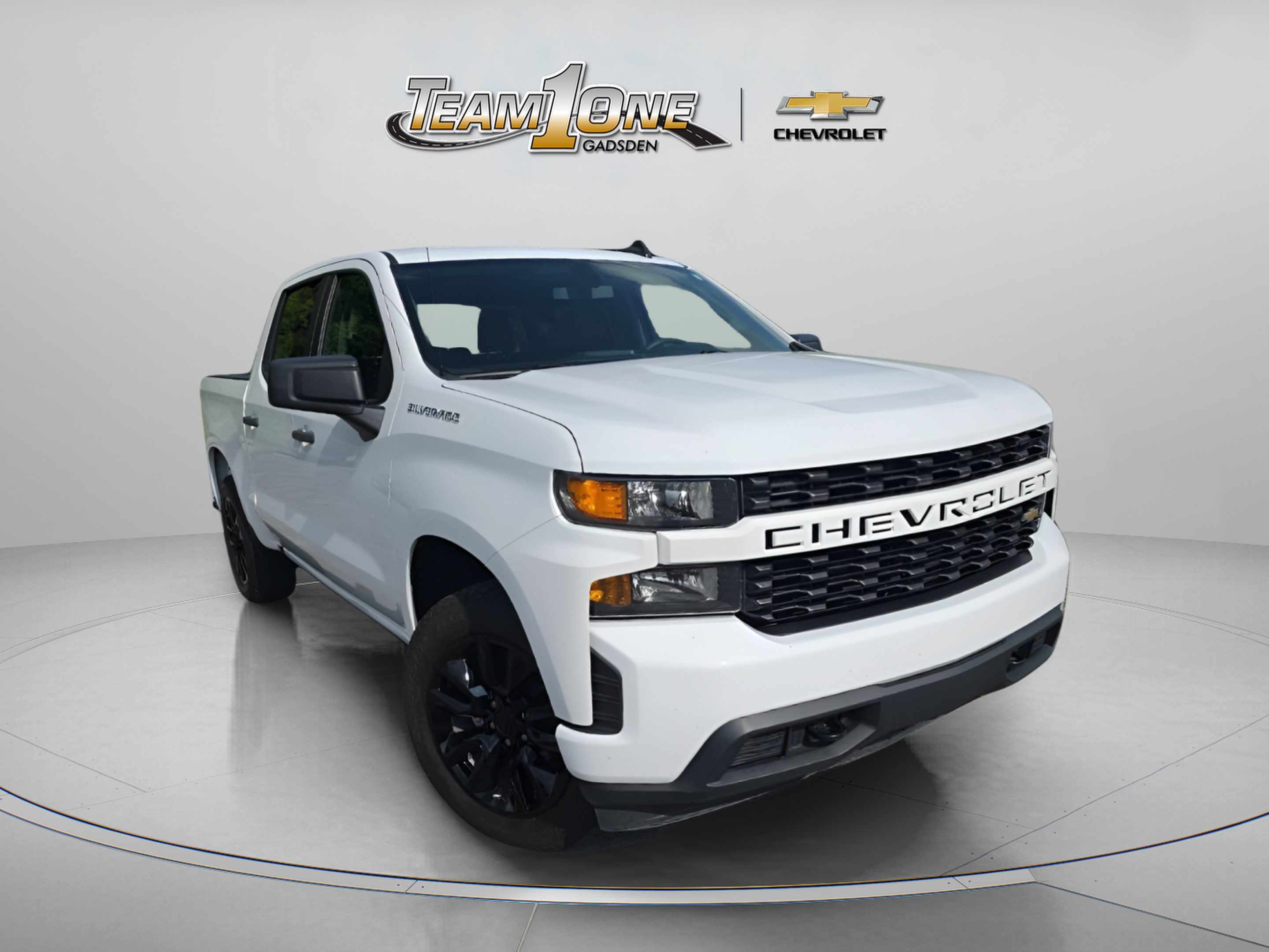Used 2021 SUMMIT WHITE Chevrolet Custom image 1