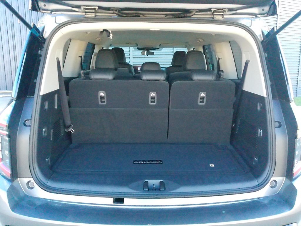 2026 Nissan Armada SV - Photo 24