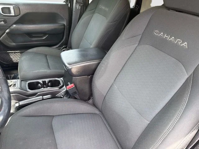 Used 2022 Black Jeep Unlimited Sahara image 17