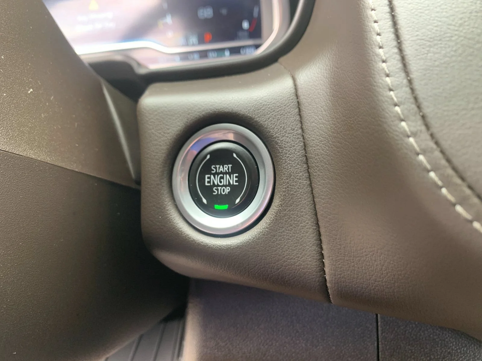 Used 2023 Summit White Chevrolet Z71 image 24