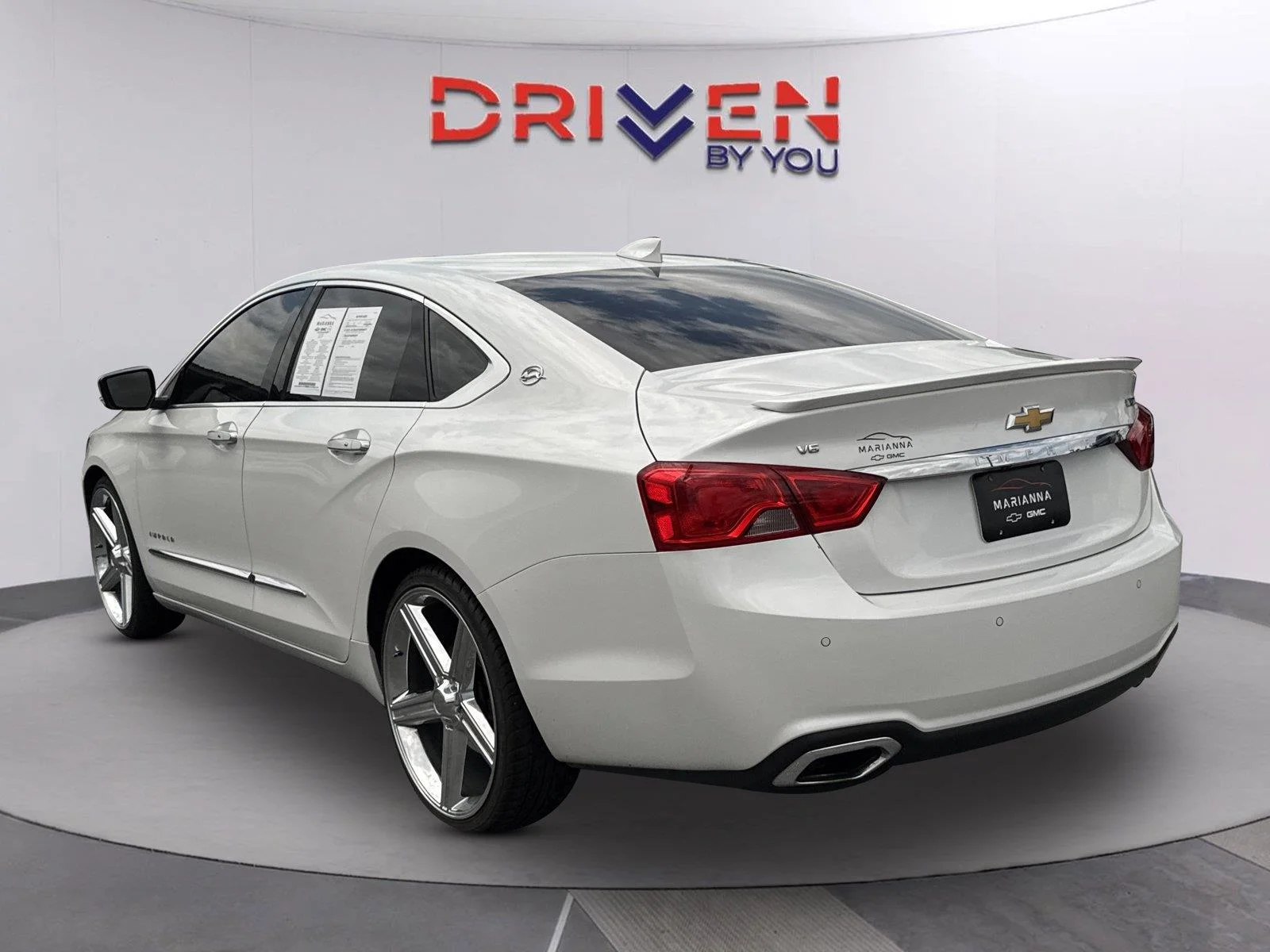 Used 2019 IRIDESCENT PEARL TRICOAT Chevrolet Premier image 6