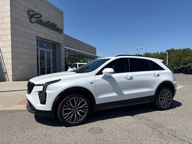 2024 Cadillac XT4 Sport