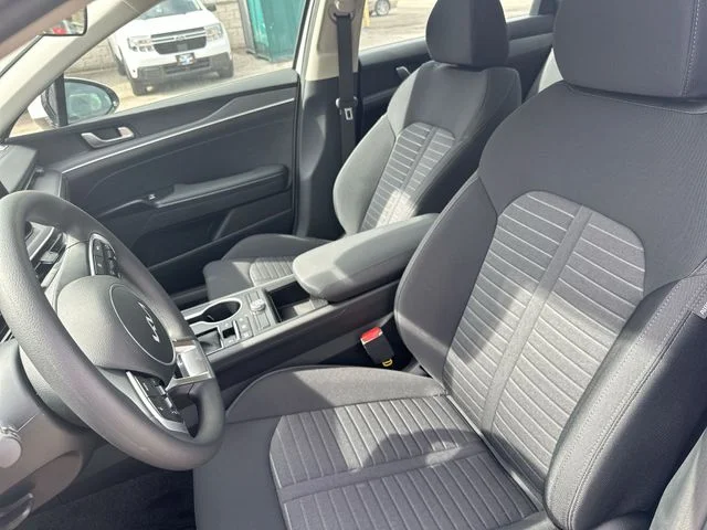 New 2026 Snow White Pearl Kia LXS FWD image 15