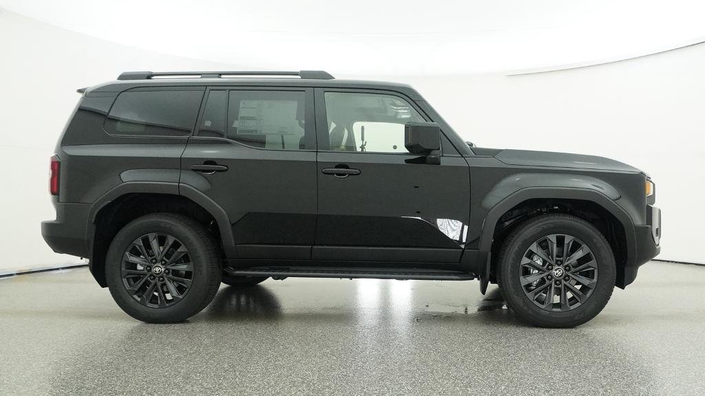 New 2027 Inked Toyota Land Cruiser image 13