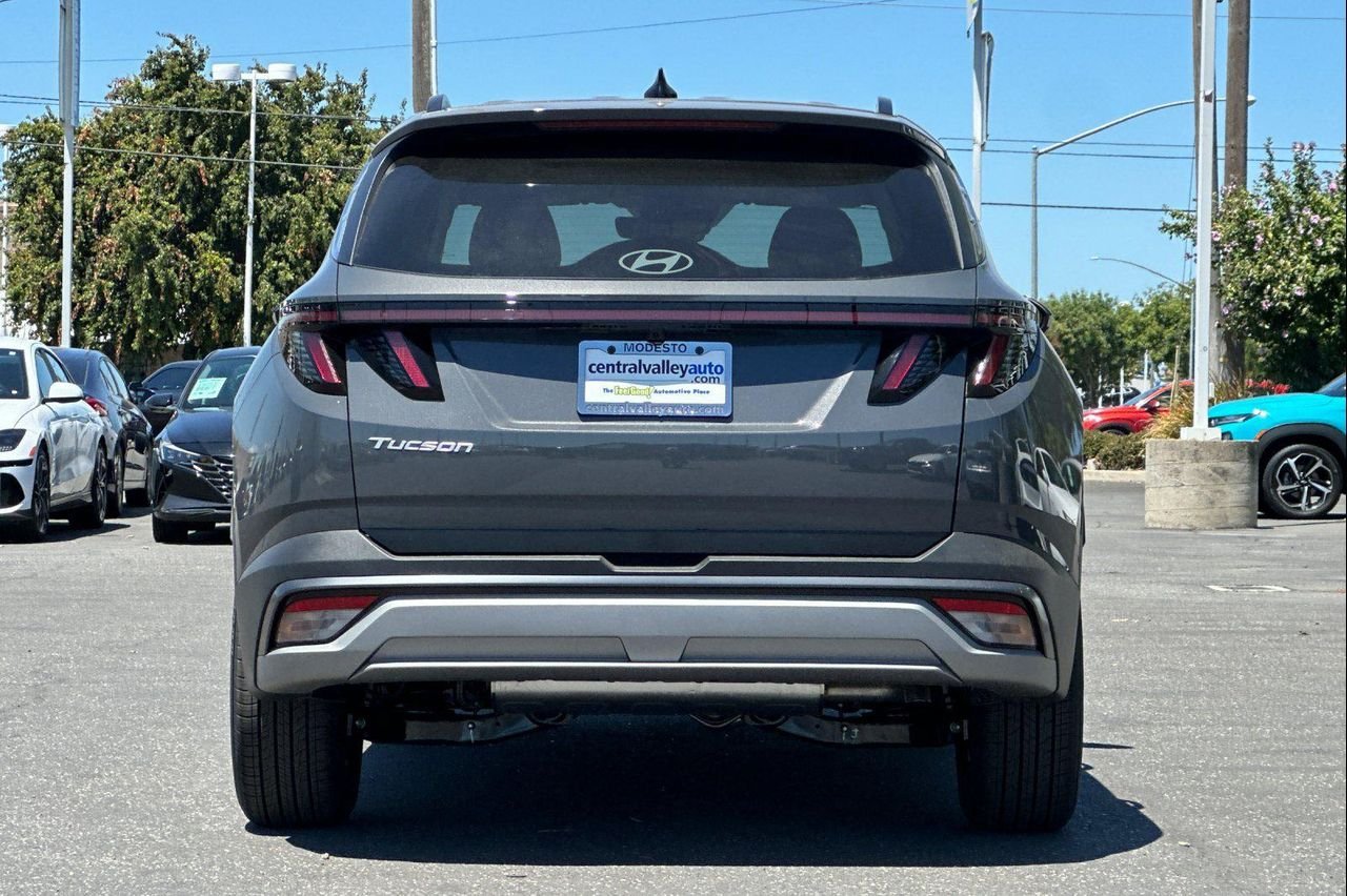New 2026 Ecotronic Gray Hyundai SEL Premium FWD image 5