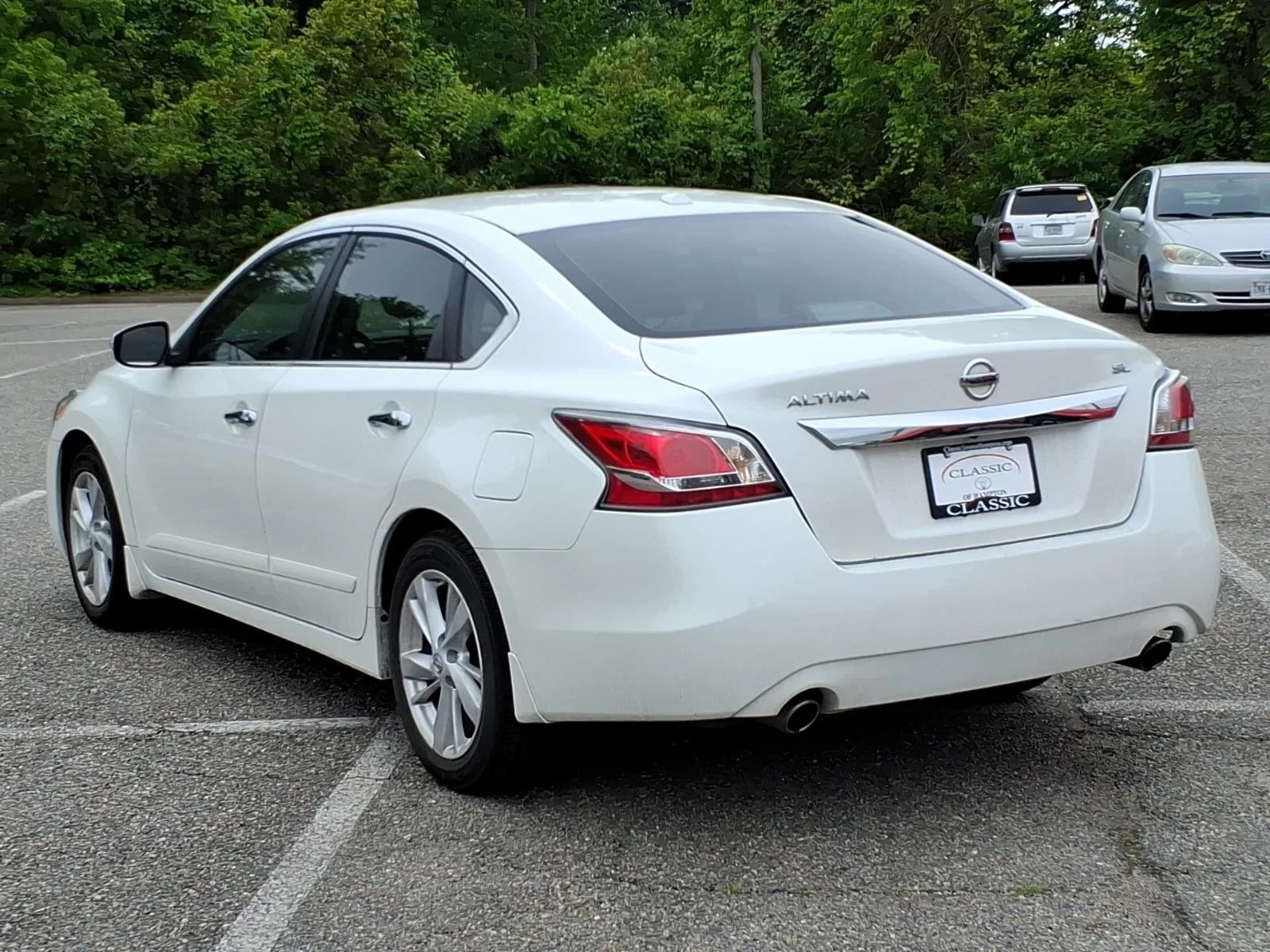 Used 2015 Pearl White Nissan 2.5 SL image 10