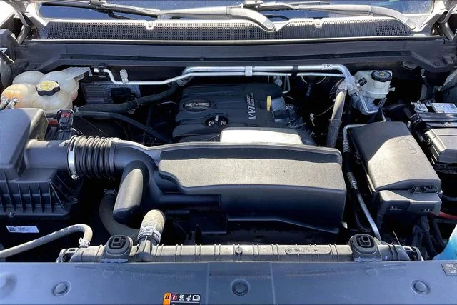 Used 2017 Silver GMC SLE1 image 9