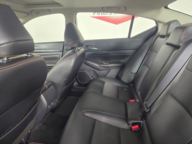 Used 2019 Pearl White Nissan 2.5 SR image 11