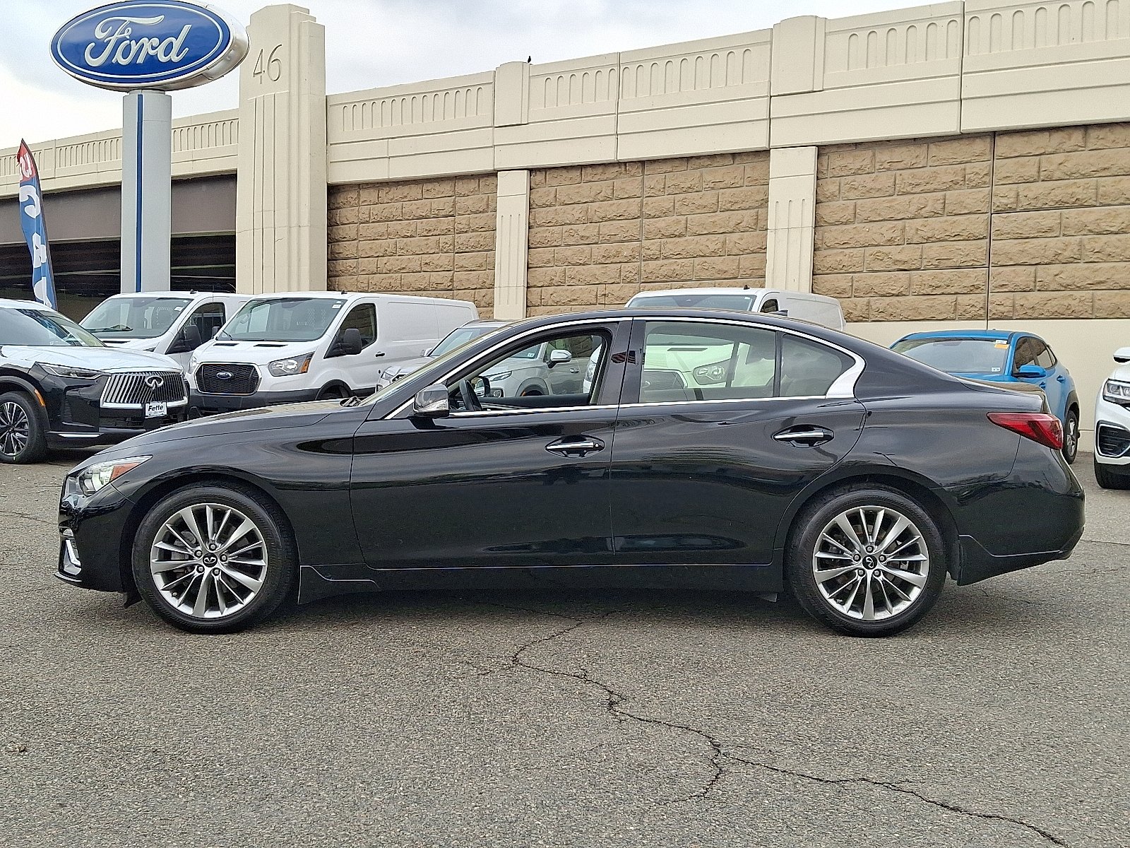 Certified Used 2023 Black Obsidian - KH3 INFINITI LUXE AWD image 7