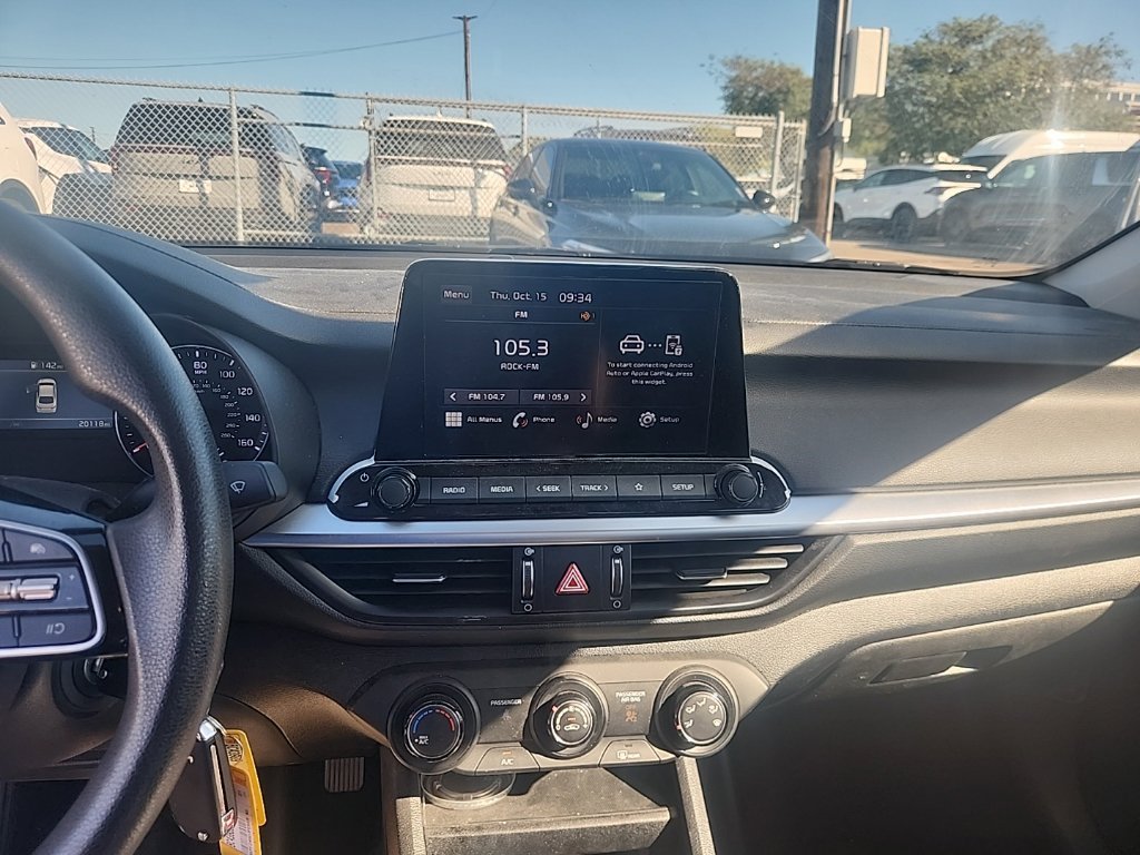 Used 2023 Black Kia LXS image 23