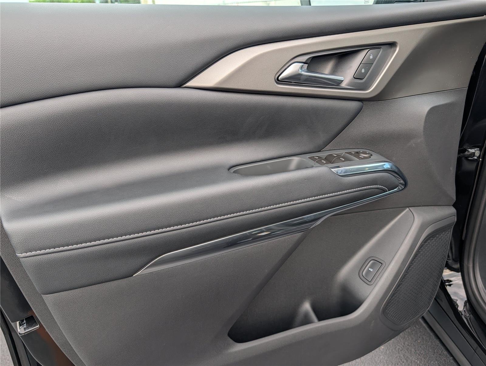 2026 Chevrolet Traverse LT - Photo 14