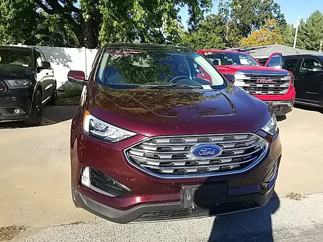 Used 2019 Red Ford SEL image 7