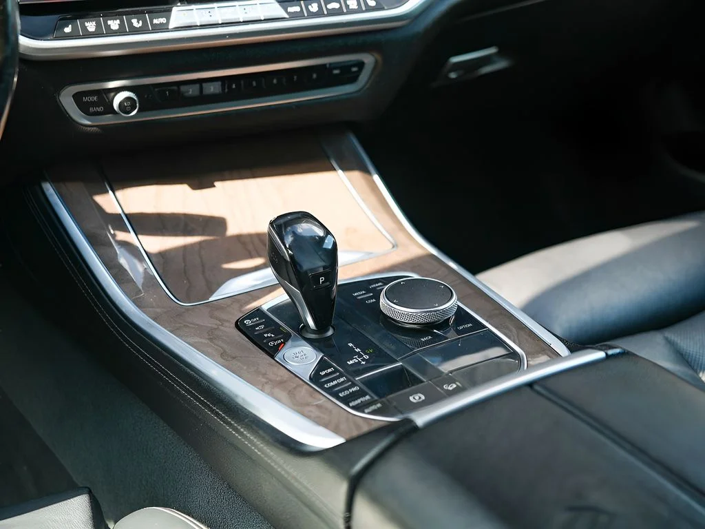 Used 2019 Gray BMW xDrive40i image 53
