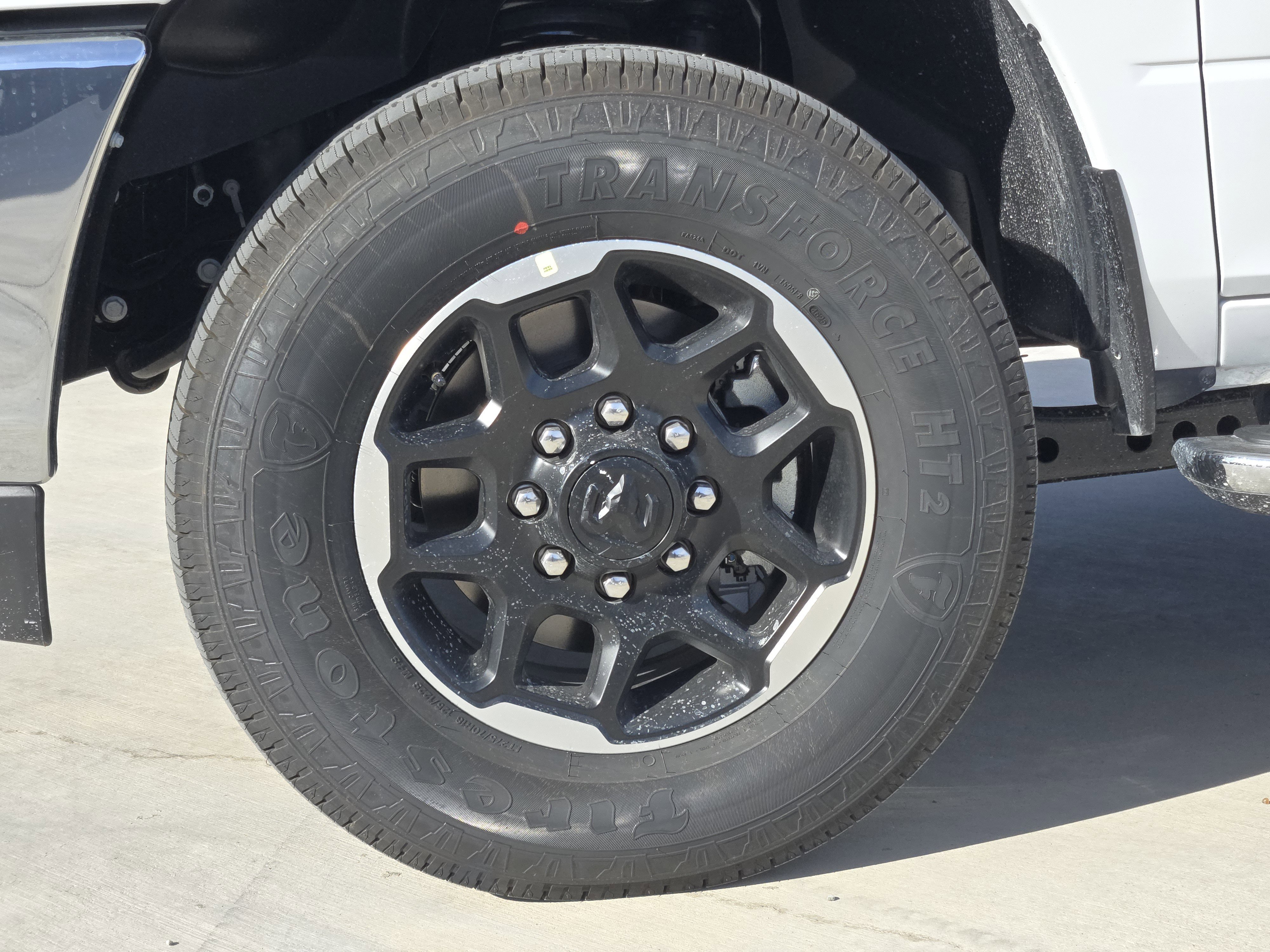 New 2026 Bright White Clear-Coat Exterior Paint RAM Laramie image 11