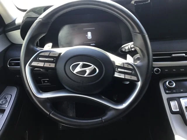 Used 2024 Silver Hyundai SEL image 14