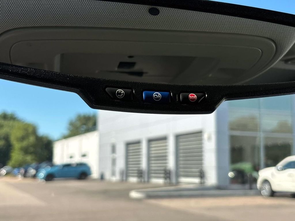 Used 2019 Silver GMC SLE image 21
