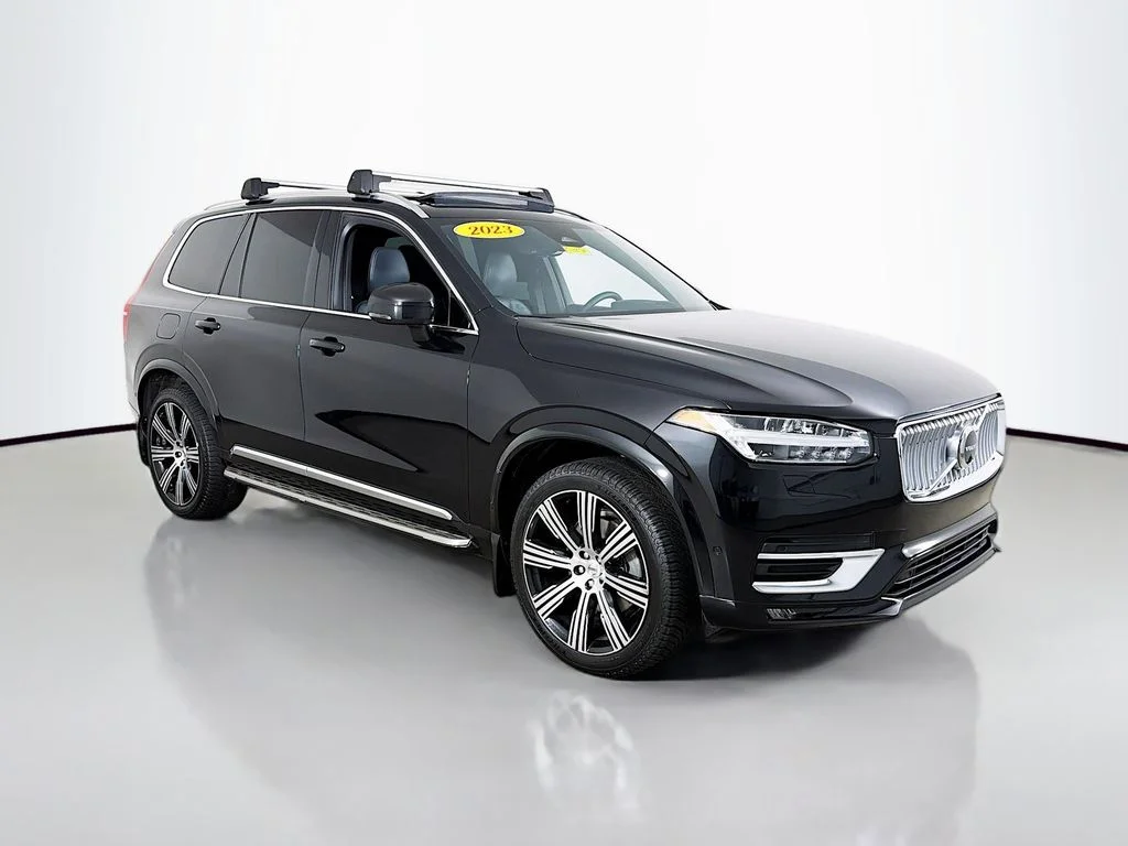 Used 2023 Onyx Black Metallic Volvo Ultimate image 1
