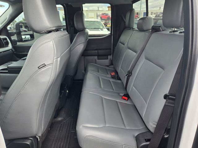 Used 2026 White Ford XL image 9