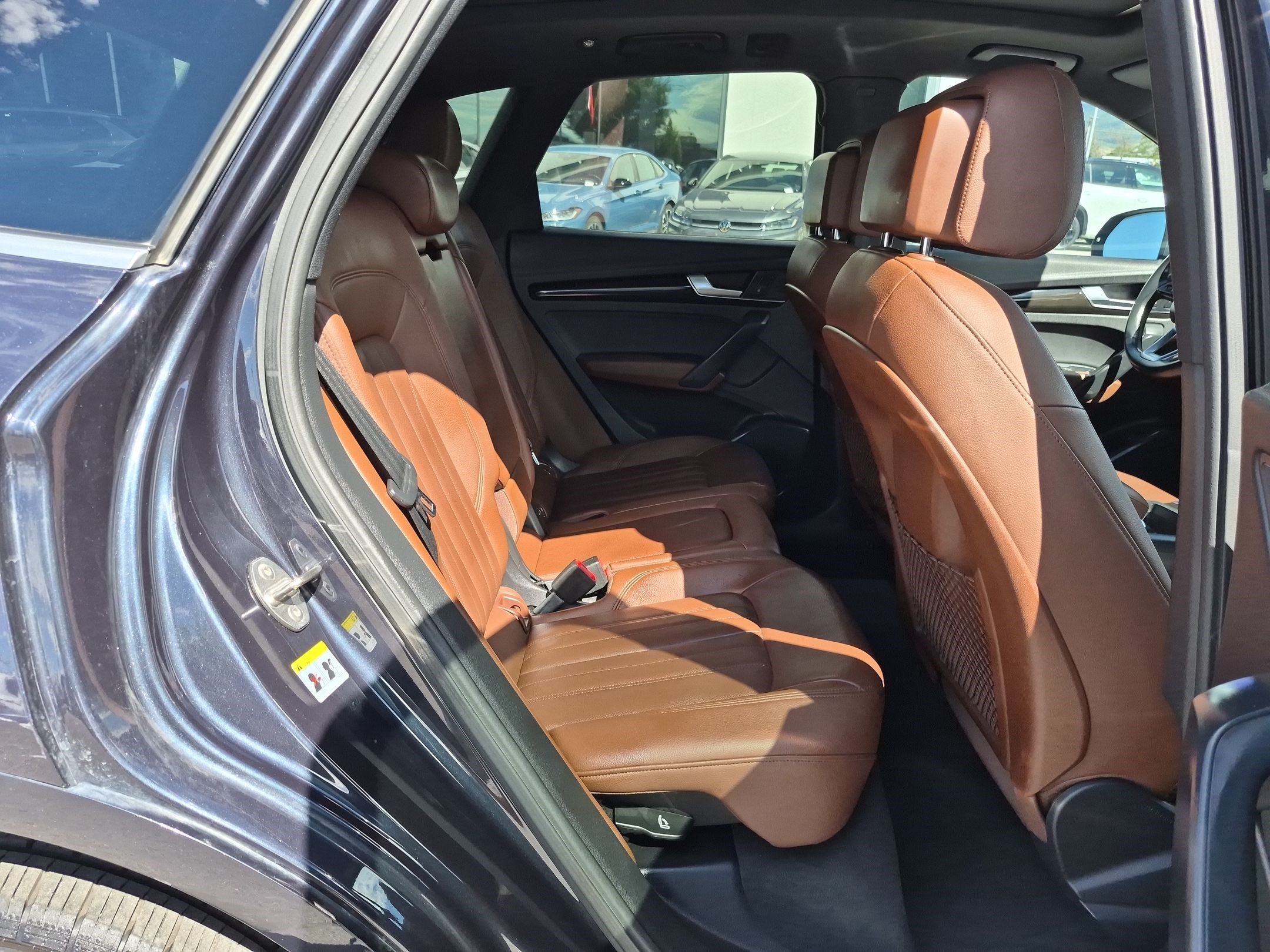 Used 2018 Moonlight Blue Audi Premium Plus image 30