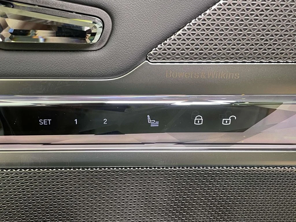 2025 BMW 7 Series 760i - Photo 31