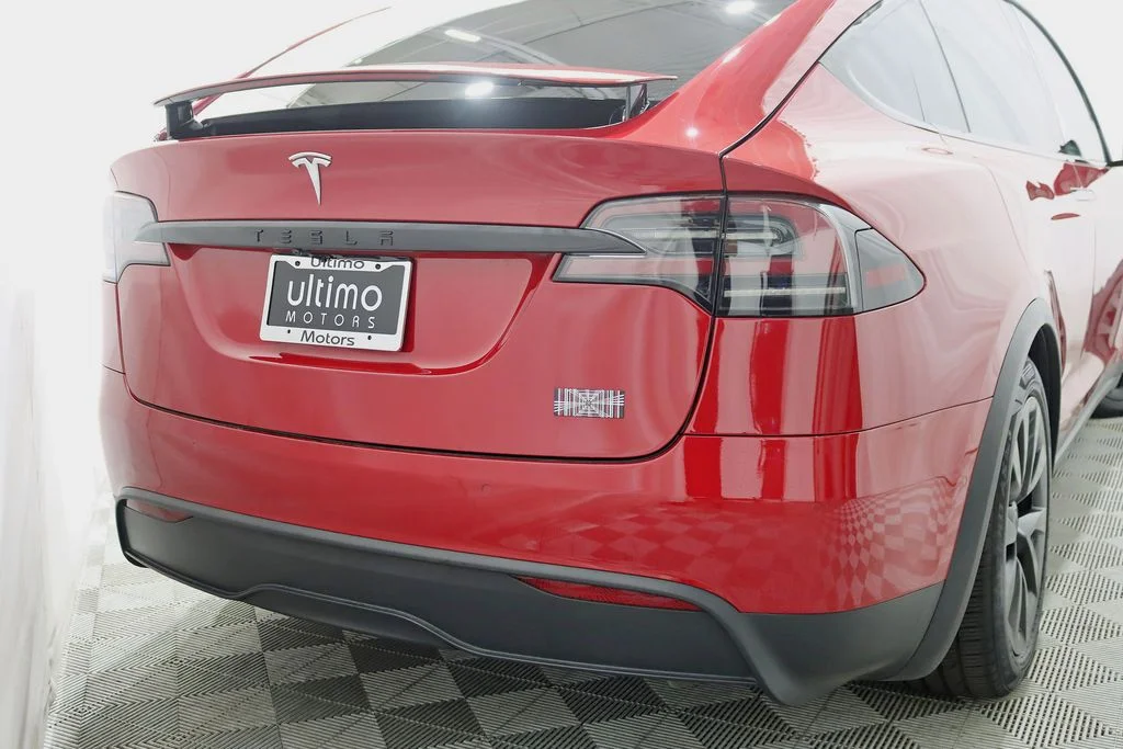 Used 2022 Red Tesla Plaid image 12
