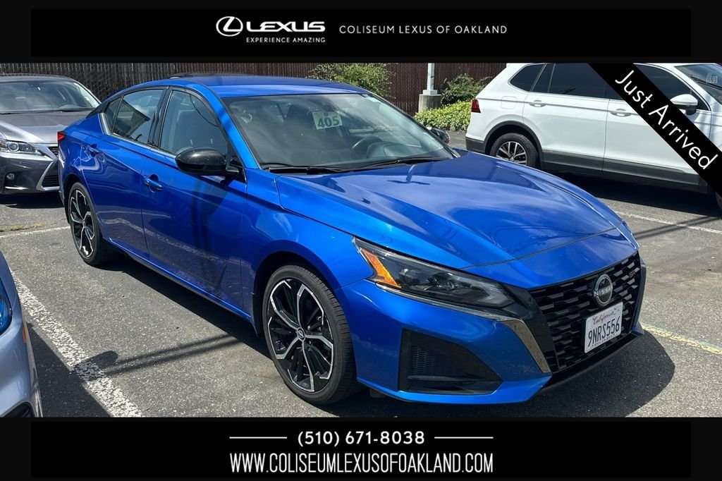 2025 Nissan Altima SR