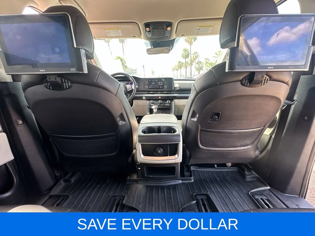 Used 2024 White Kia LX image 20