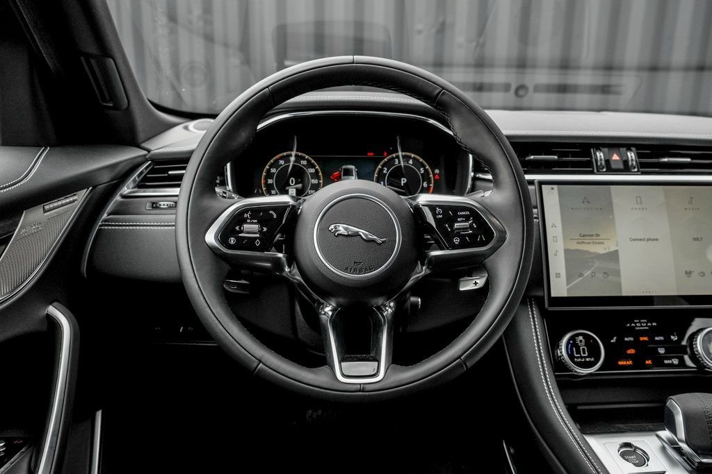 2026 Jaguar F-Pace R-Dynamic S - Photo 17