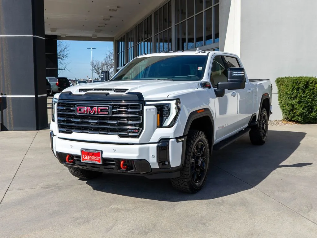 New 2026 Summit White GMC AT4 image 3