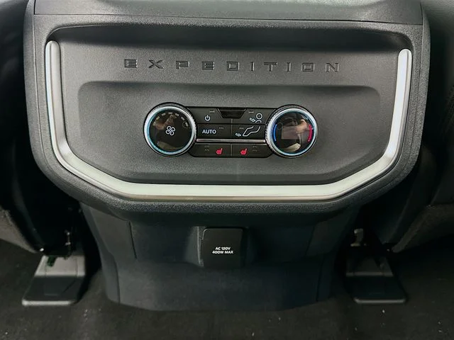 New 2026 Ford Expedition Platinum