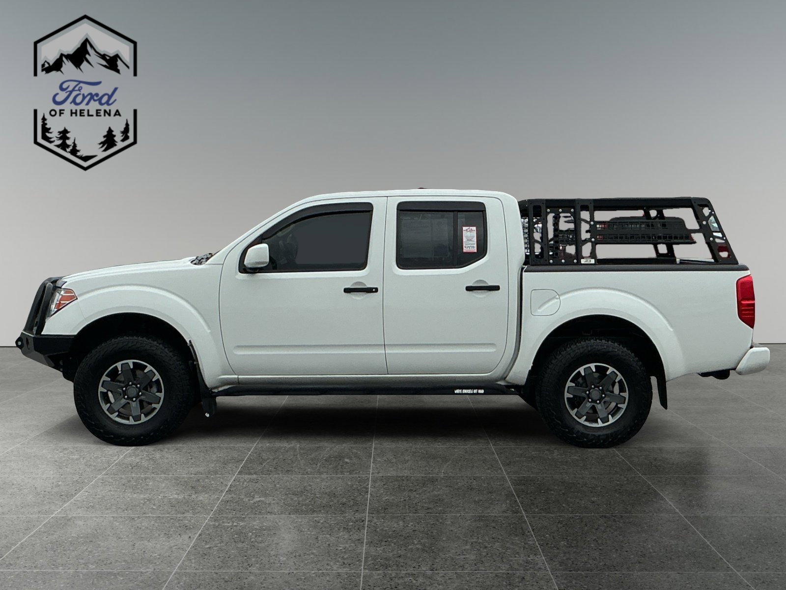 Used 2019 Glacier White Nissan PRO-4X image 2