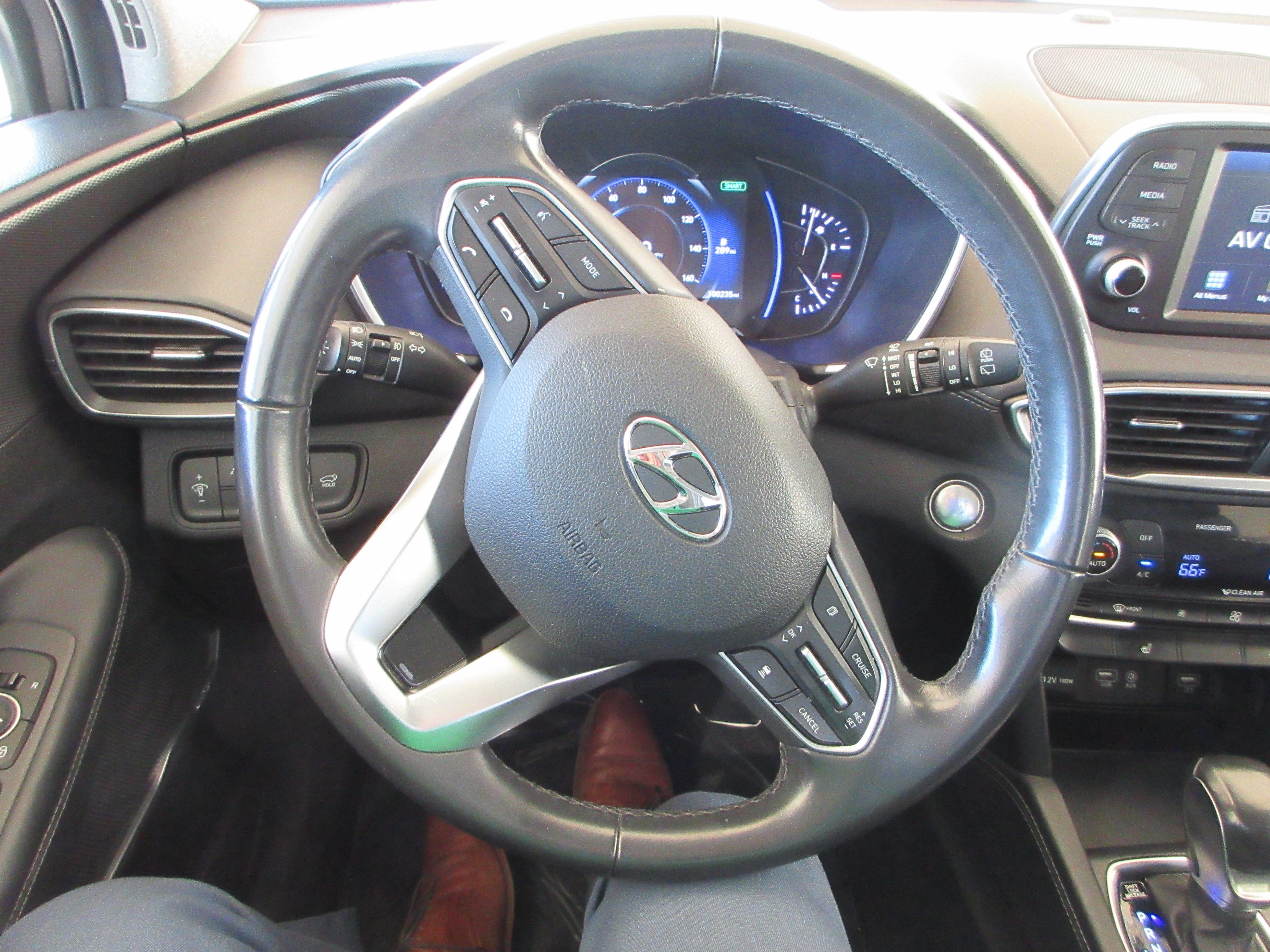 Used 2019 Earthy Bronze Hyundai Limited image 40